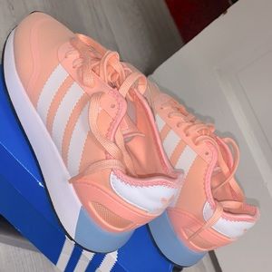 Women’s US 7 Adidas Shoes